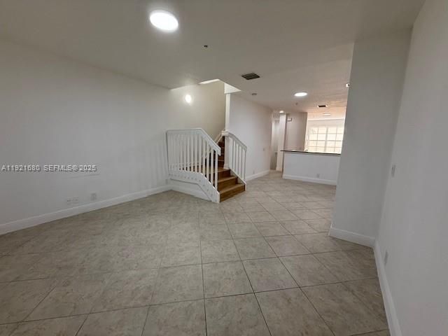 For Sale: $254,500 (3 beds, 3 baths, 1601 Square Feet)