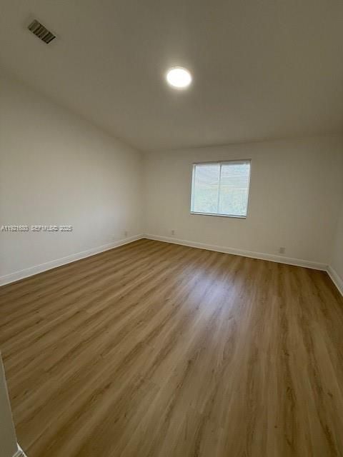 For Sale: $254,500 (3 beds, 3 baths, 1601 Square Feet)