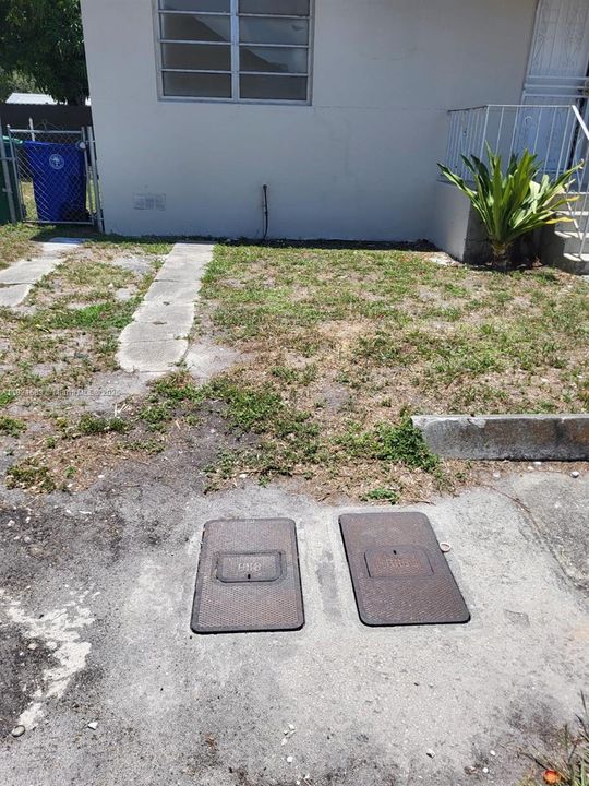 待售: $449,000 (0 贝兹, 0 浴室, 1370 平方英尺)