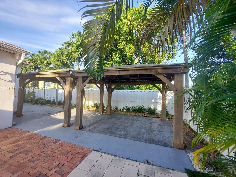 For Rent: $4,500 (4 beds, 3 baths, 1685 Square Feet)