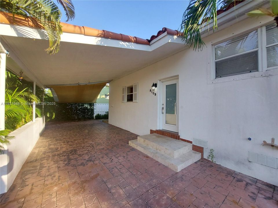 For Rent: $4,500 (4 beds, 3 baths, 1685 Square Feet)