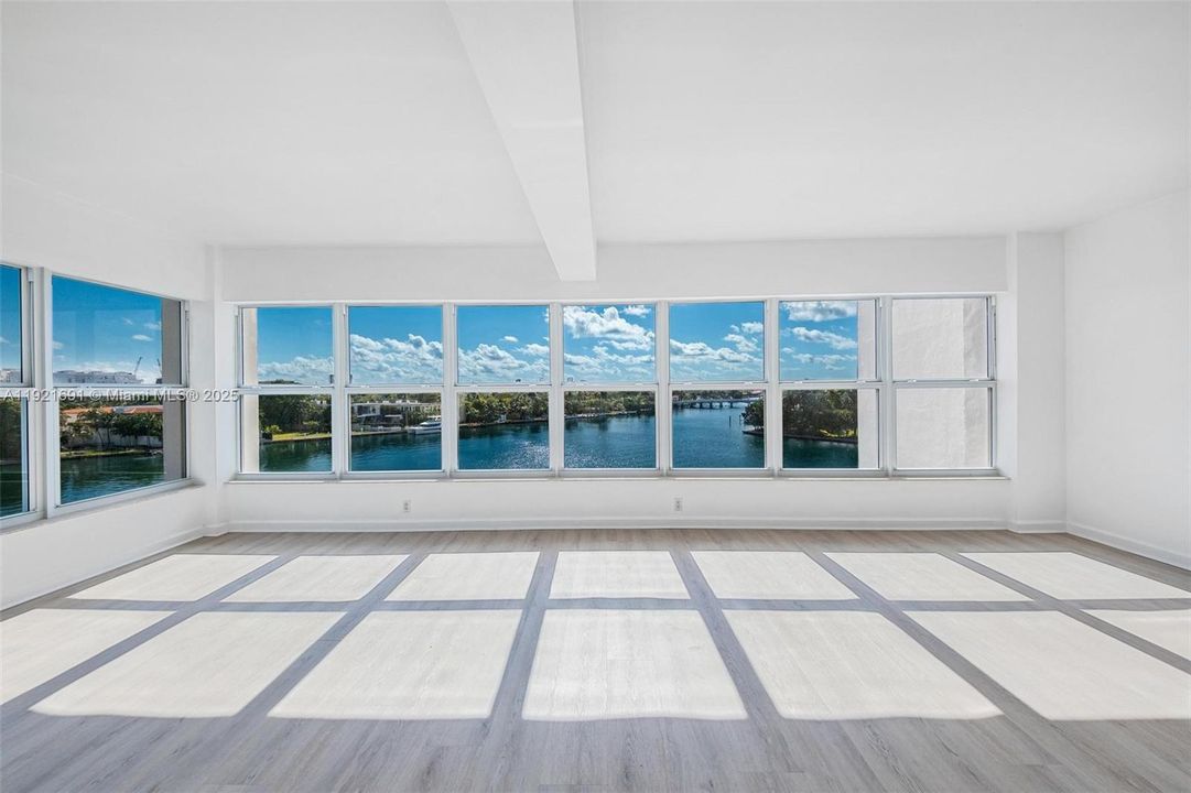 На продажу: $899,000 (2 спален, 2 ванн, 1770 Квадратных фут)