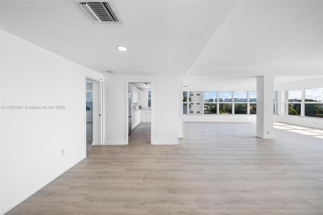 На продажу: $899,000 (2 спален, 2 ванн, 1770 Квадратных фут)