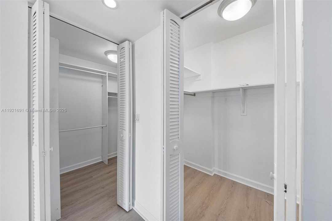 На продажу: $899,000 (2 спален, 2 ванн, 1770 Квадратных фут)