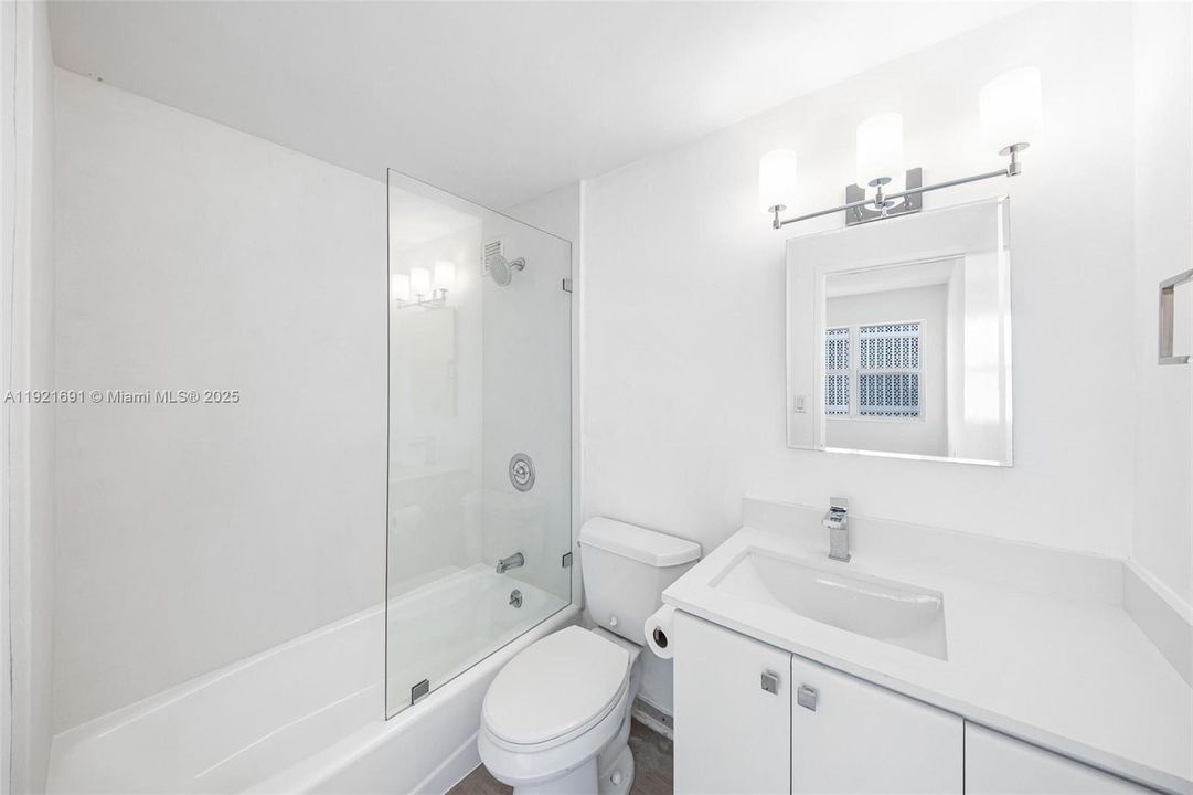 На продажу: $899,000 (2 спален, 2 ванн, 1770 Квадратных фут)