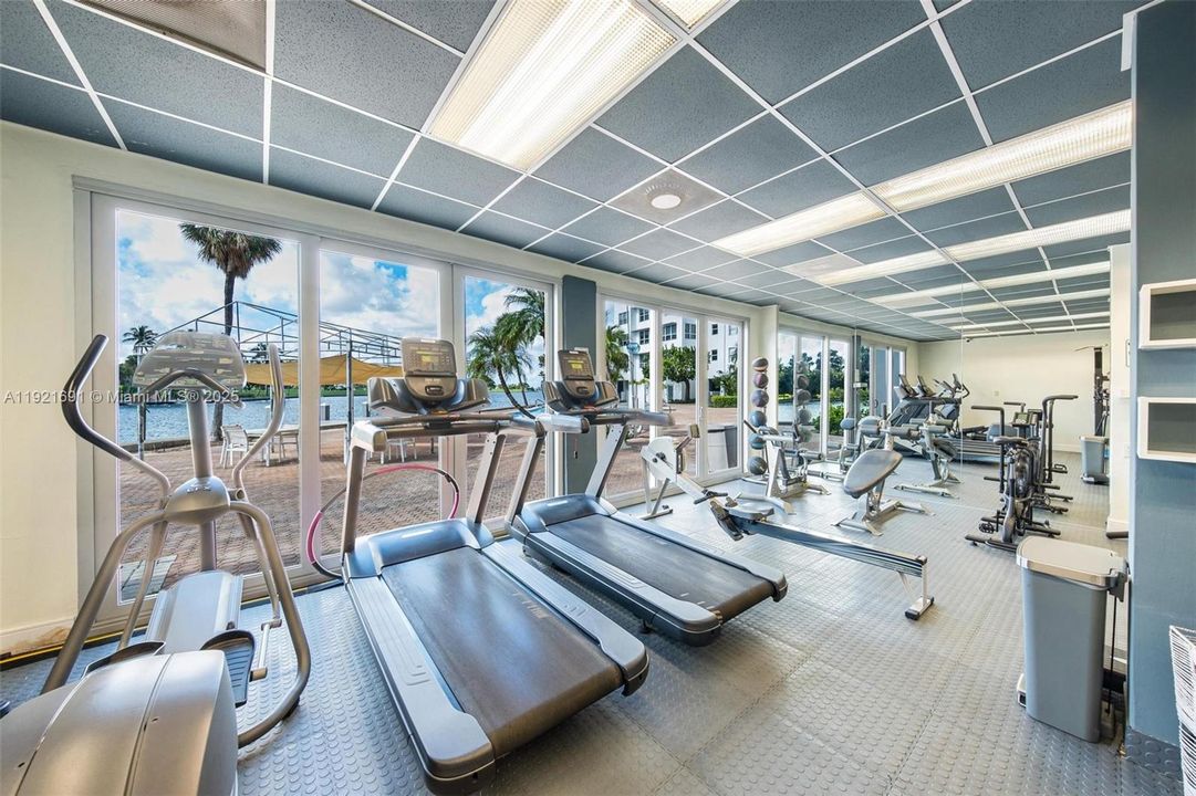 На продажу: $899,000 (2 спален, 2 ванн, 1770 Квадратных фут)