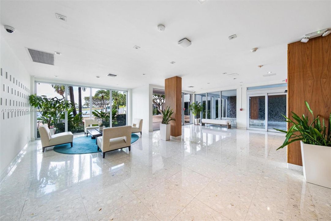 На продажу: $899,000 (2 спален, 2 ванн, 1770 Квадратных фут)