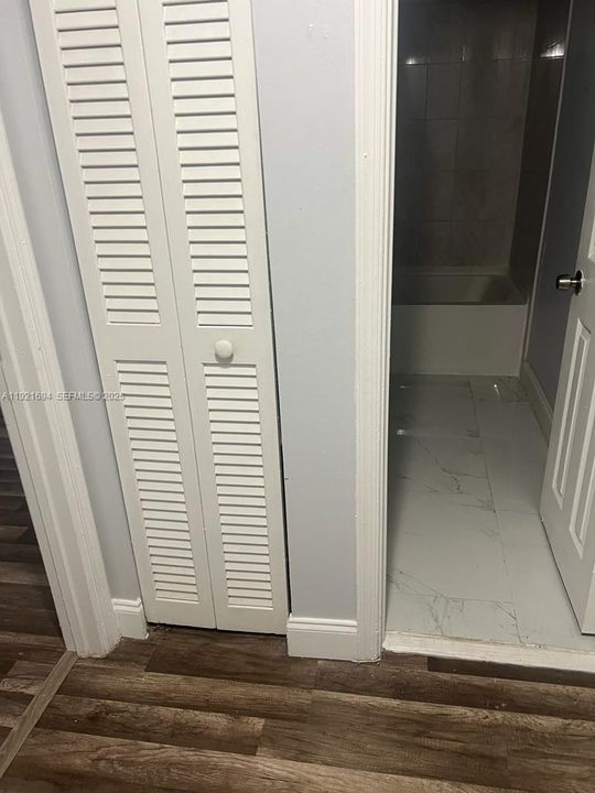 待售: $850,000 (0 贝兹, 0 浴室, 3013 平方英尺)