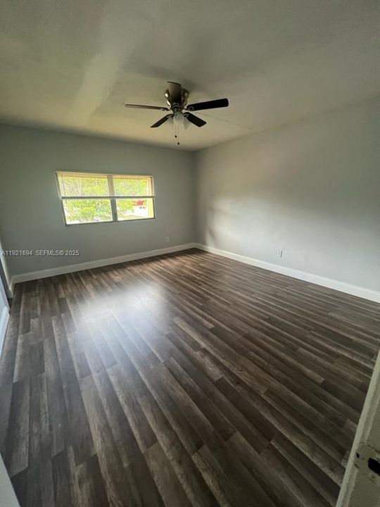 待售: $850,000 (0 贝兹, 0 浴室, 3013 平方英尺)