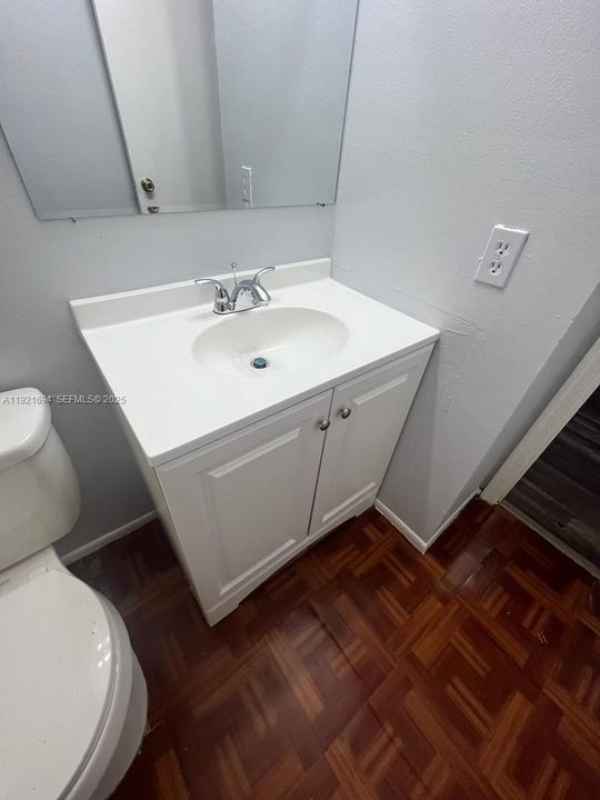 待售: $850,000 (0 贝兹, 0 浴室, 3013 平方英尺)