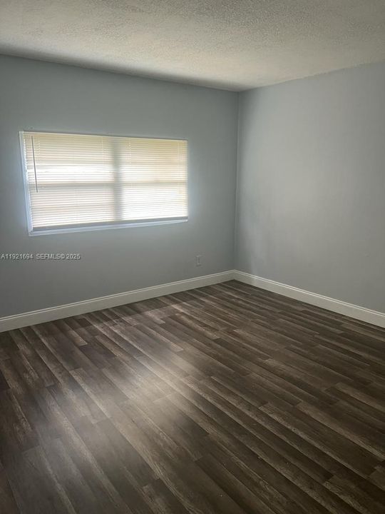 待售: $850,000 (0 贝兹, 0 浴室, 3013 平方英尺)