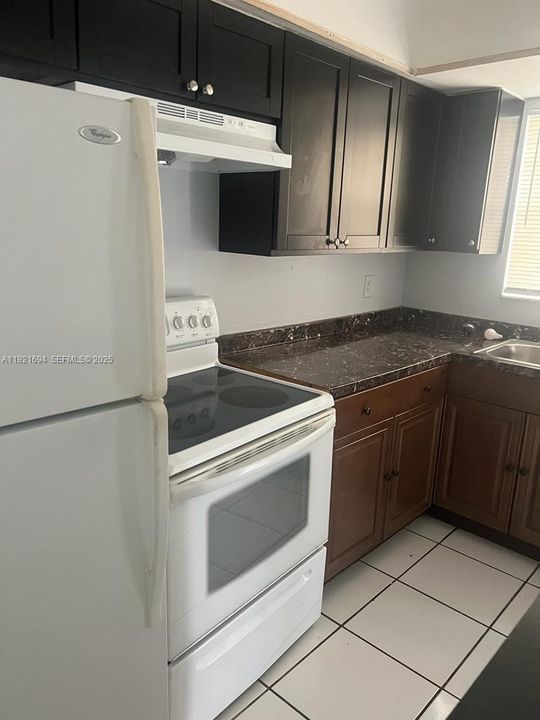 待售: $850,000 (0 贝兹, 0 浴室, 3013 平方英尺)