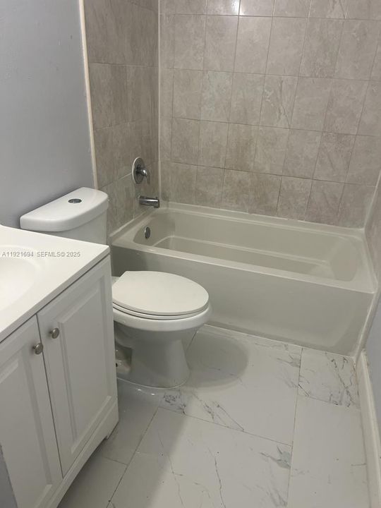 待售: $850,000 (0 贝兹, 0 浴室, 3013 平方英尺)