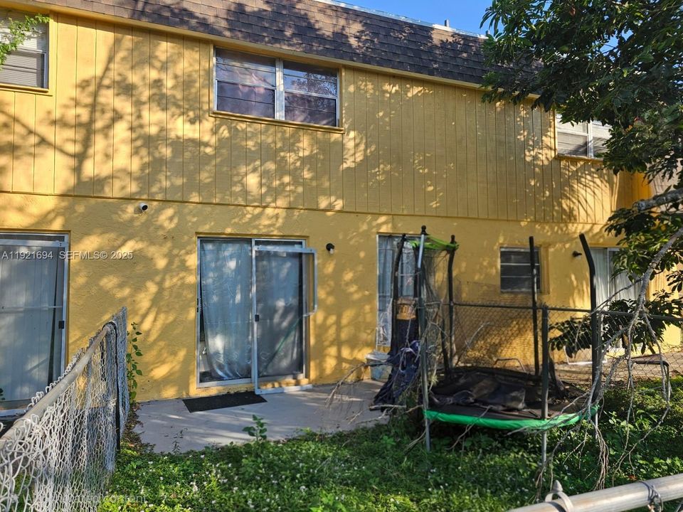 待售: $850,000 (0 贝兹, 0 浴室, 3013 平方英尺)