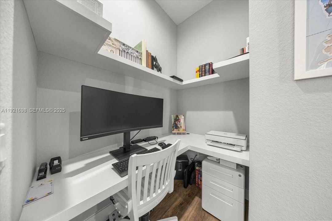 На продажу: $1,249,900 (4 спален, 3 ванн, 3088 Квадратных фут)