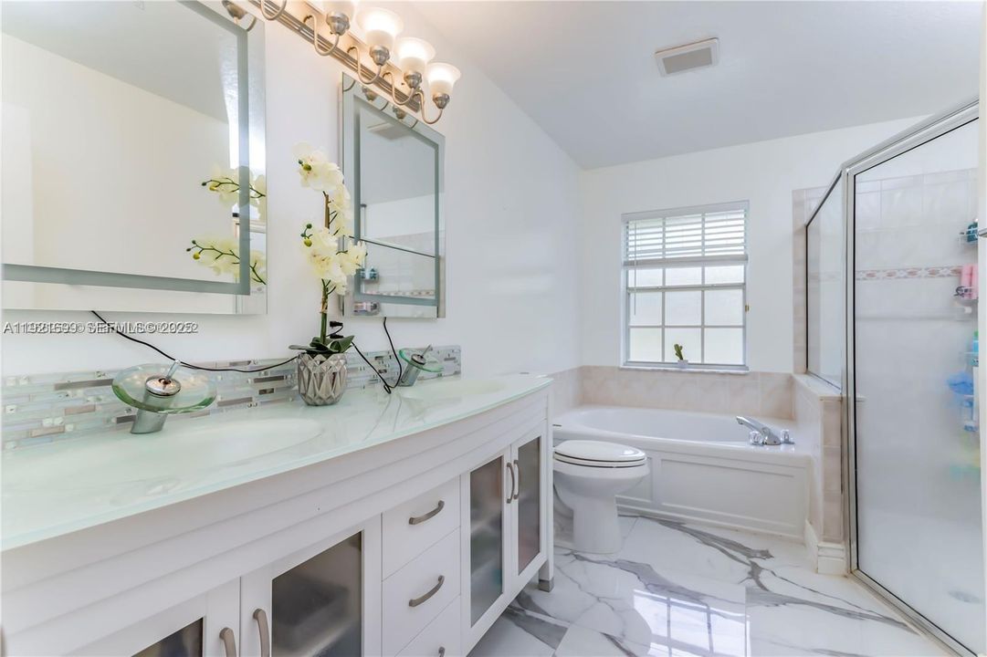 待售: $791,500 (4 贝兹, 2 浴室, 2291 平方英尺)