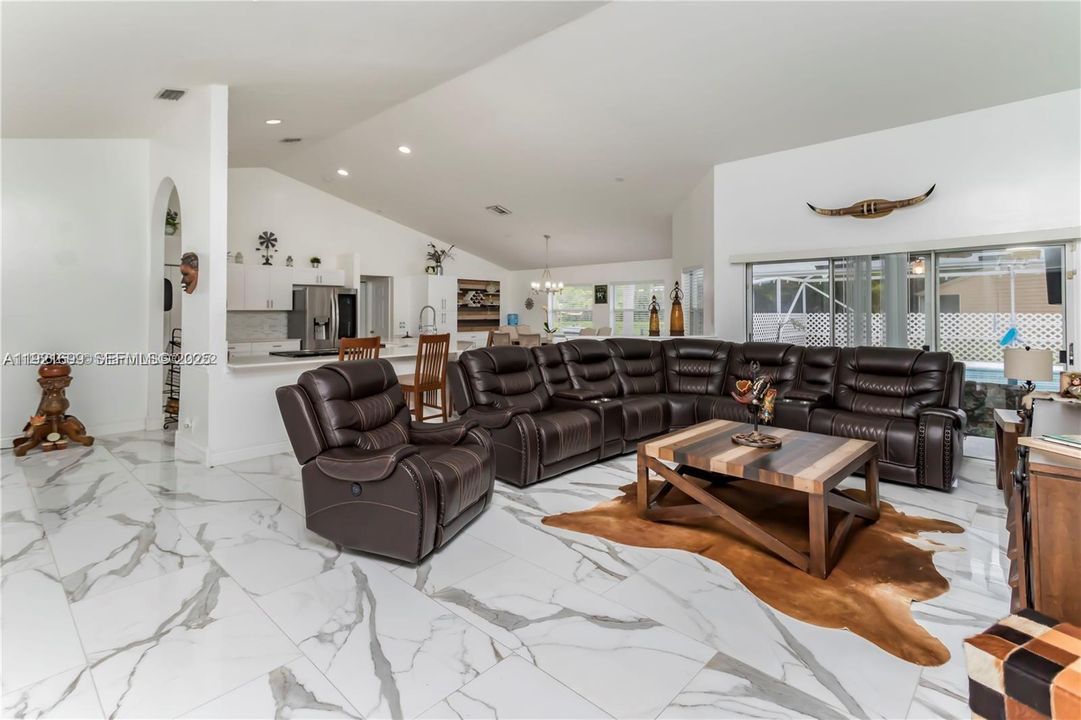 待售: $791,500 (4 贝兹, 2 浴室, 2291 平方英尺)