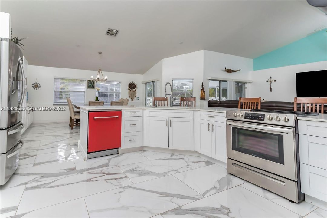 待售: $791,500 (4 贝兹, 2 浴室, 2291 平方英尺)