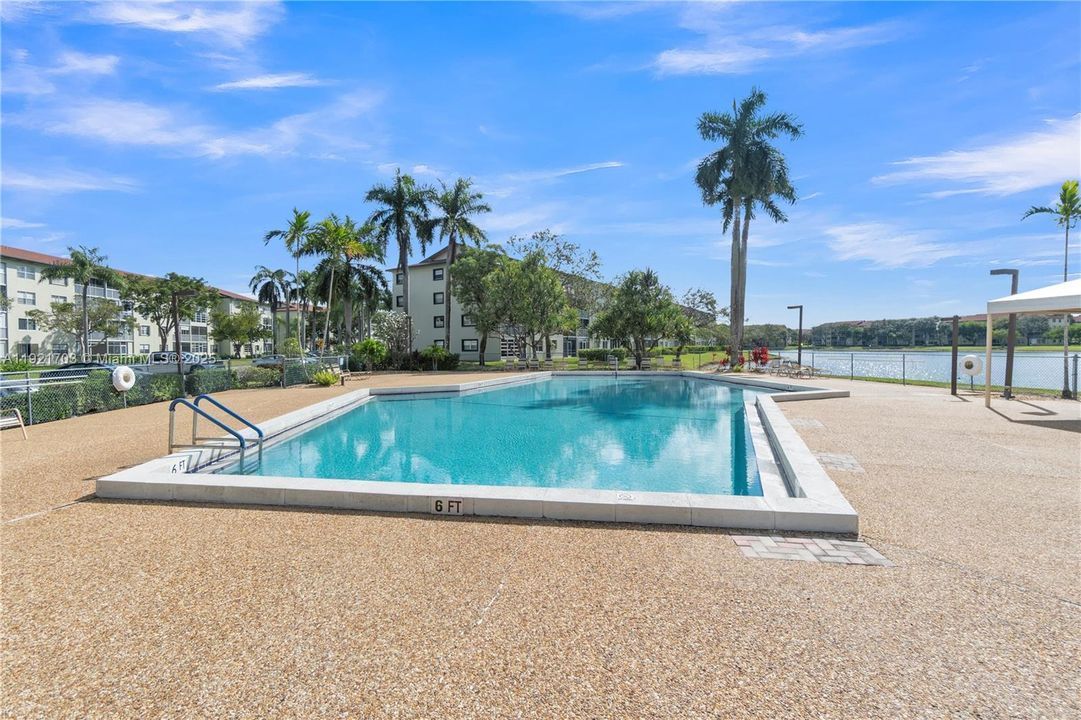 待售: $249,900 (2 贝兹, 2 浴室, 1192 平方英尺)