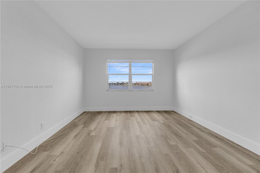 待售: $249,900 (2 贝兹, 2 浴室, 1192 平方英尺)