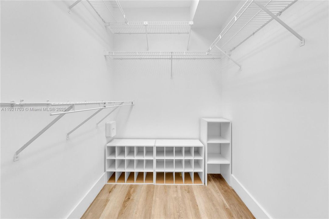 待售: $249,900 (2 贝兹, 2 浴室, 1192 平方英尺)