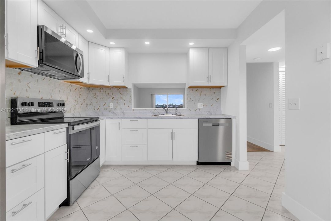 待售: $249,900 (2 贝兹, 2 浴室, 1192 平方英尺)