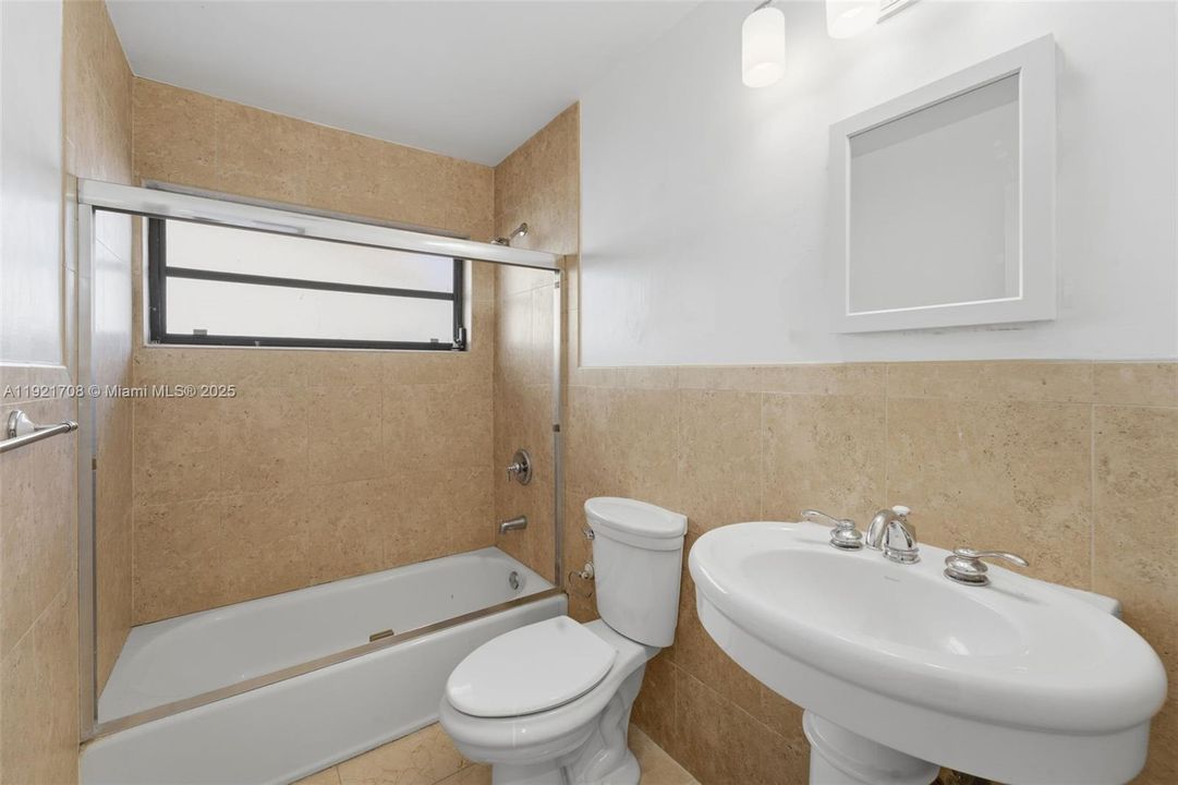 For Sale: $825,000 (4 beds, 2 baths, 1890 Square Feet)