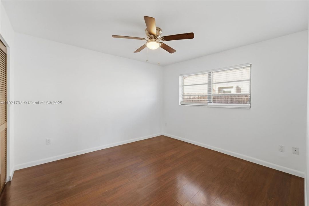 For Sale: $825,000 (4 beds, 2 baths, 1890 Square Feet)