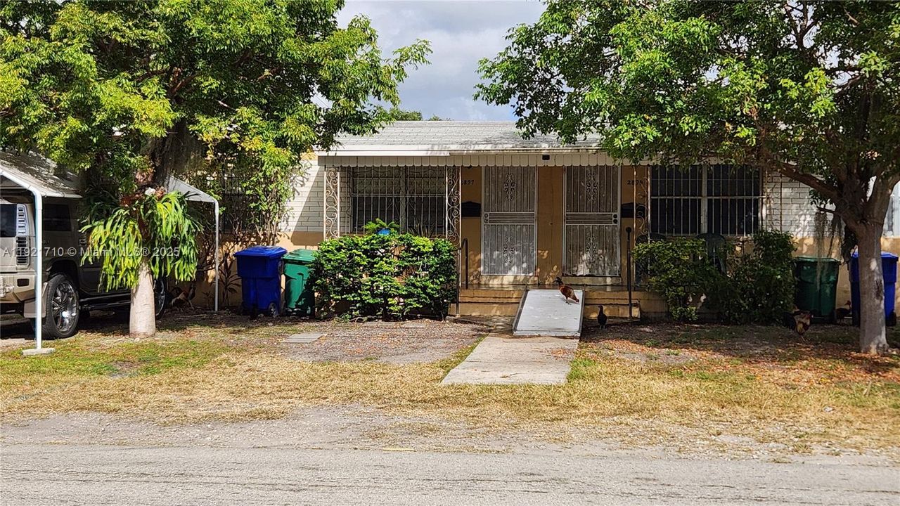 Под контрактом: $590,000 (0 спален, 0 ванн, 1378 Квадратных фут)