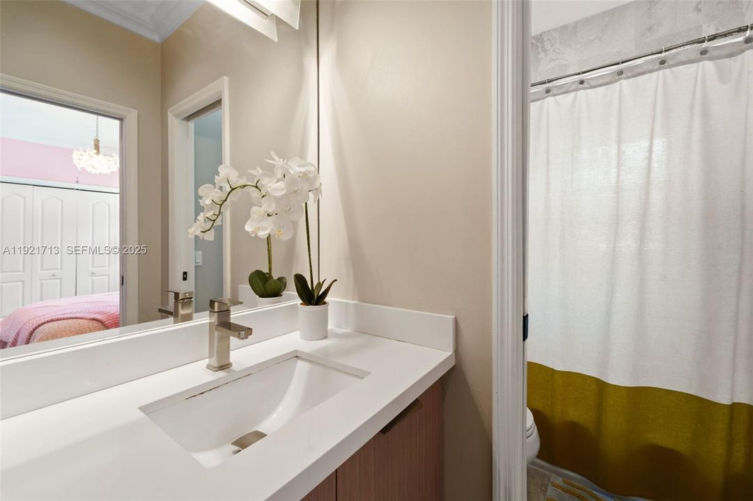 待售: $925,000 (3 贝兹, 2 浴室, 1840 平方英尺)