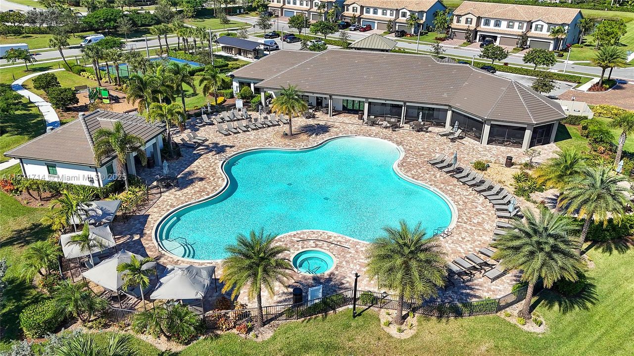 For Rent: $4,195 (4 beds, 2 baths, 2377 Square Feet)