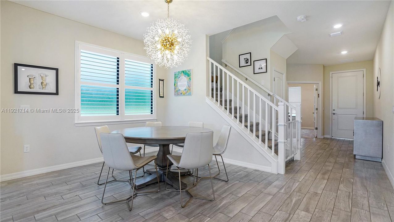 For Rent: $4,195 (4 beds, 2 baths, 2377 Square Feet)