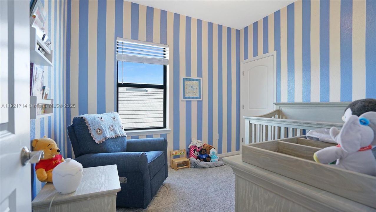 For Rent: $4,195 (4 beds, 2 baths, 2377 Square Feet)