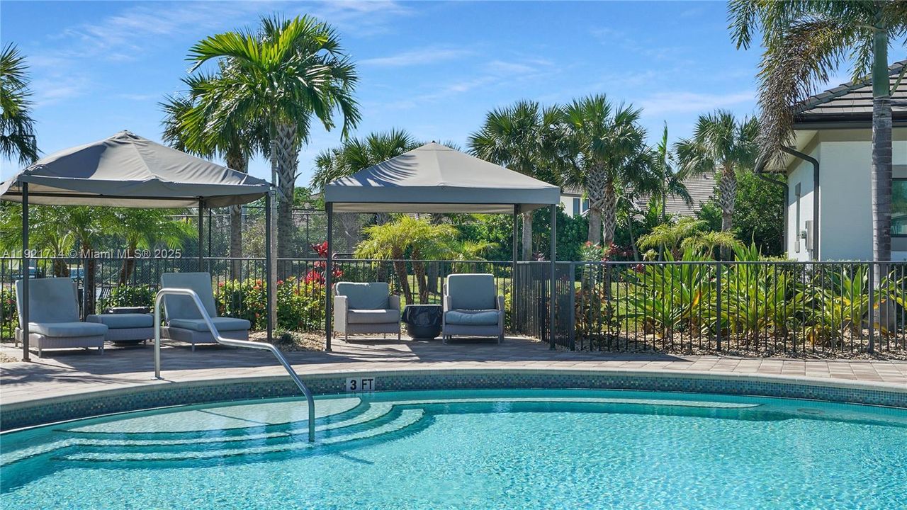 For Rent: $4,195 (4 beds, 2 baths, 2377 Square Feet)