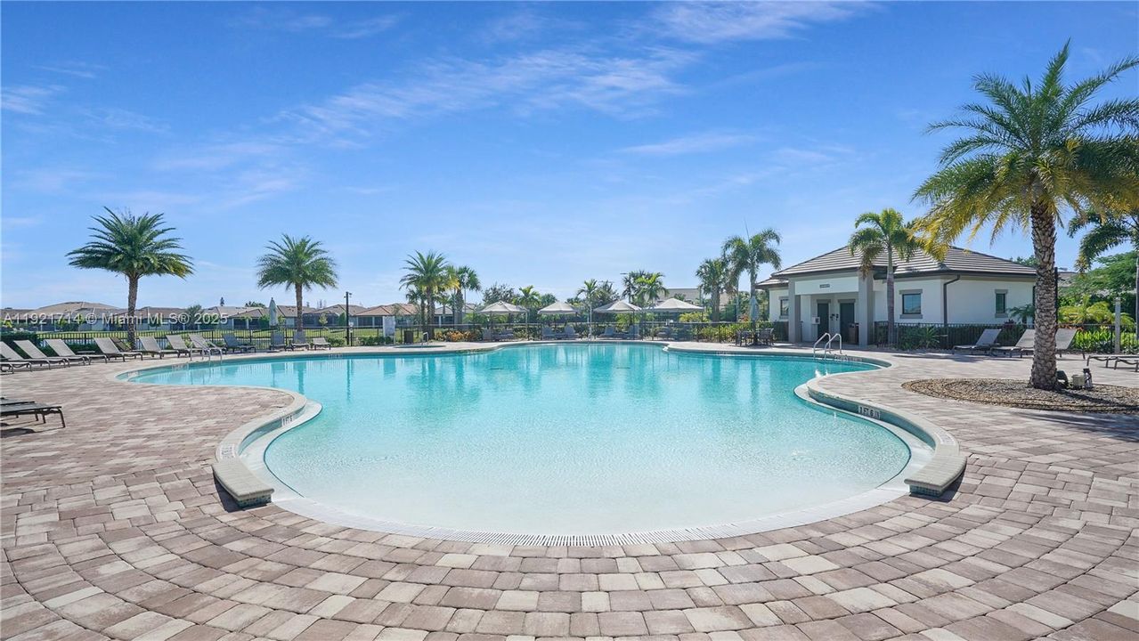 For Rent: $4,195 (4 beds, 2 baths, 2377 Square Feet)