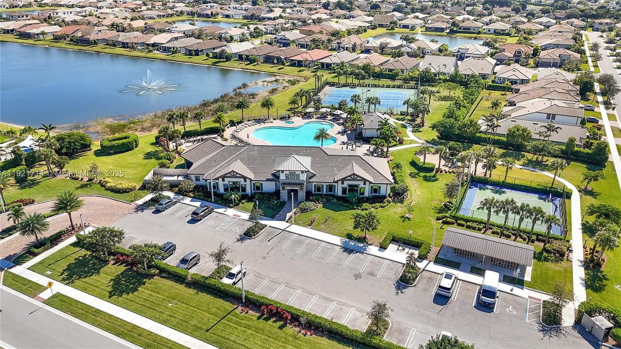 For Rent: $4,195 (4 beds, 2 baths, 2377 Square Feet)