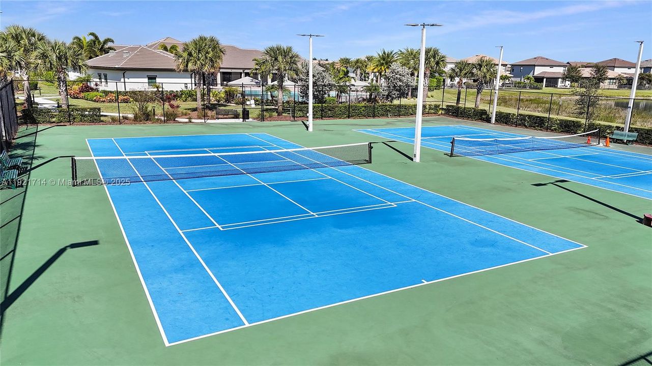 For Rent: $4,195 (4 beds, 2 baths, 2377 Square Feet)