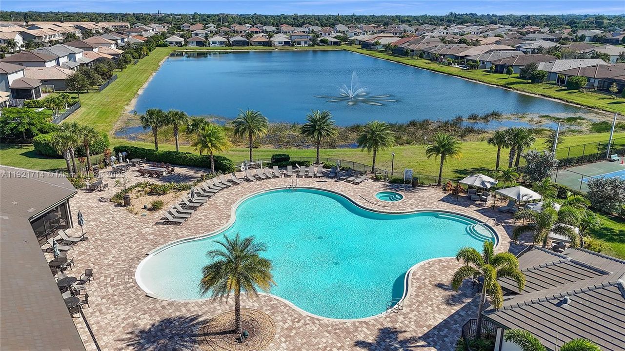 For Rent: $4,195 (4 beds, 2 baths, 2377 Square Feet)