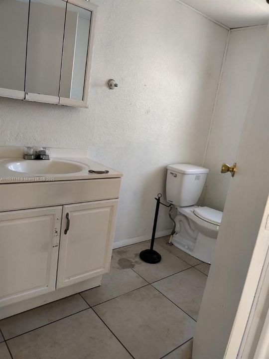 待售: $189,000 (3 贝兹, 2 浴室, 850 平方英尺)