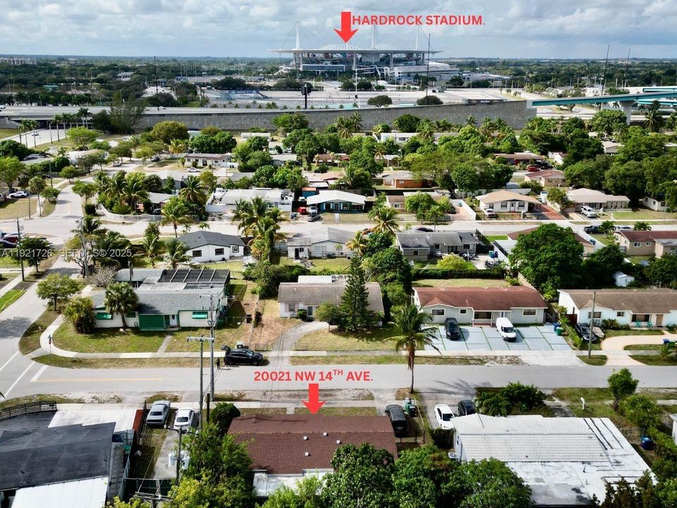 На продажу: $499,000 (4 спален, 2 ванн, 1350 Квадратных фут)