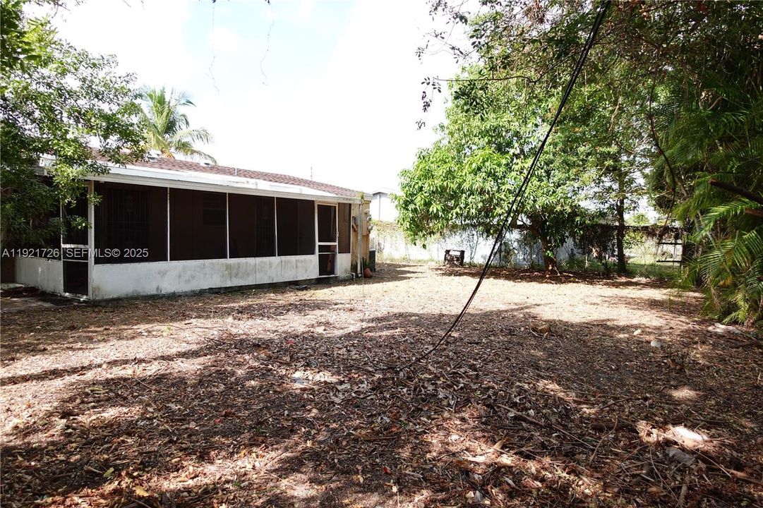 На продажу: $499,000 (4 спален, 2 ванн, 1350 Квадратных фут)