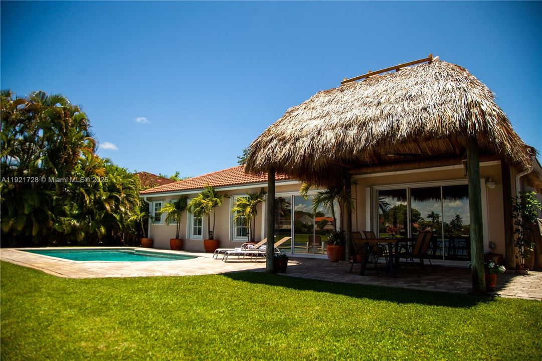 待售: $859,000 (3 贝兹, 2 浴室, 0 平方英尺)