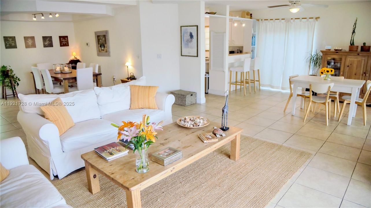 待售: $859,000 (3 贝兹, 2 浴室, 0 平方英尺)