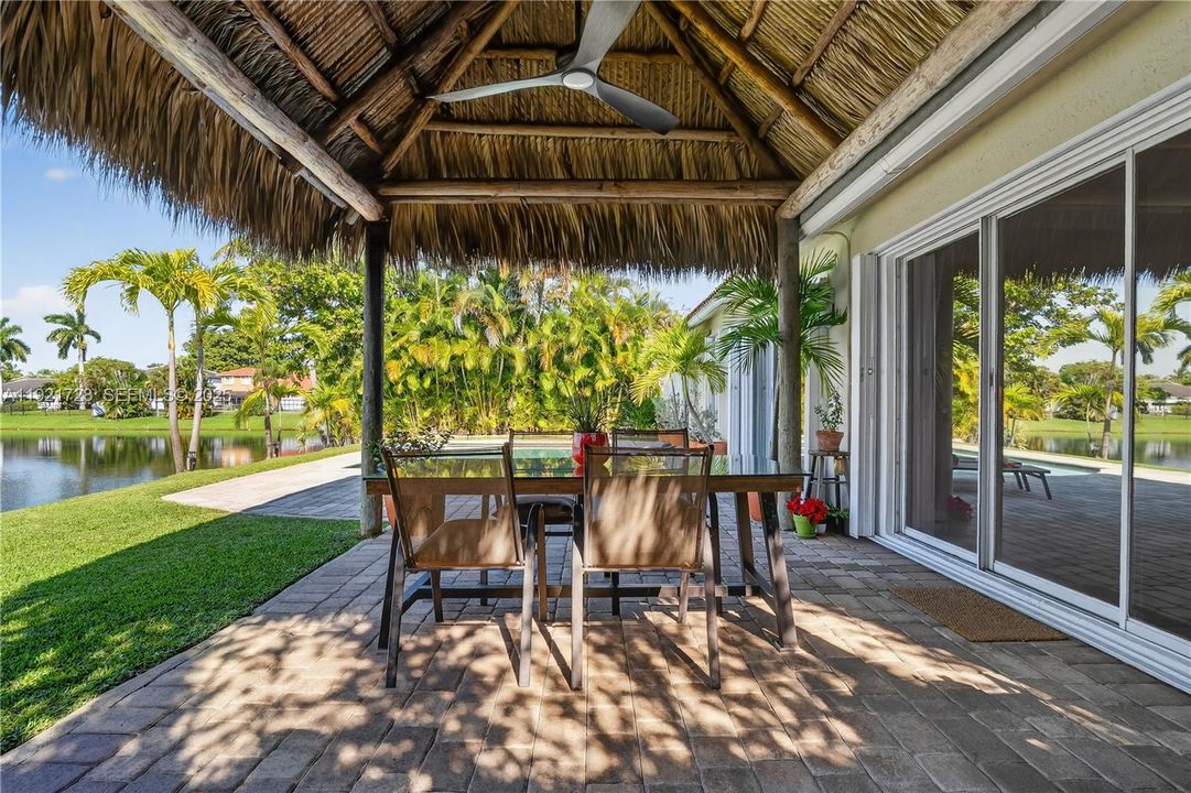 tiki hut - seating area