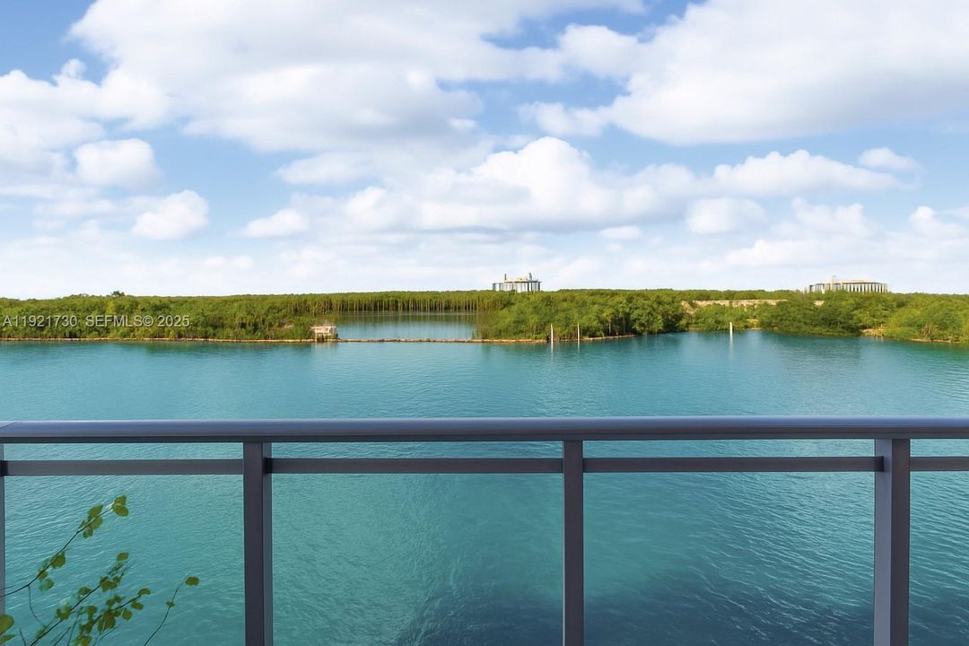 Primary Suite Balcony