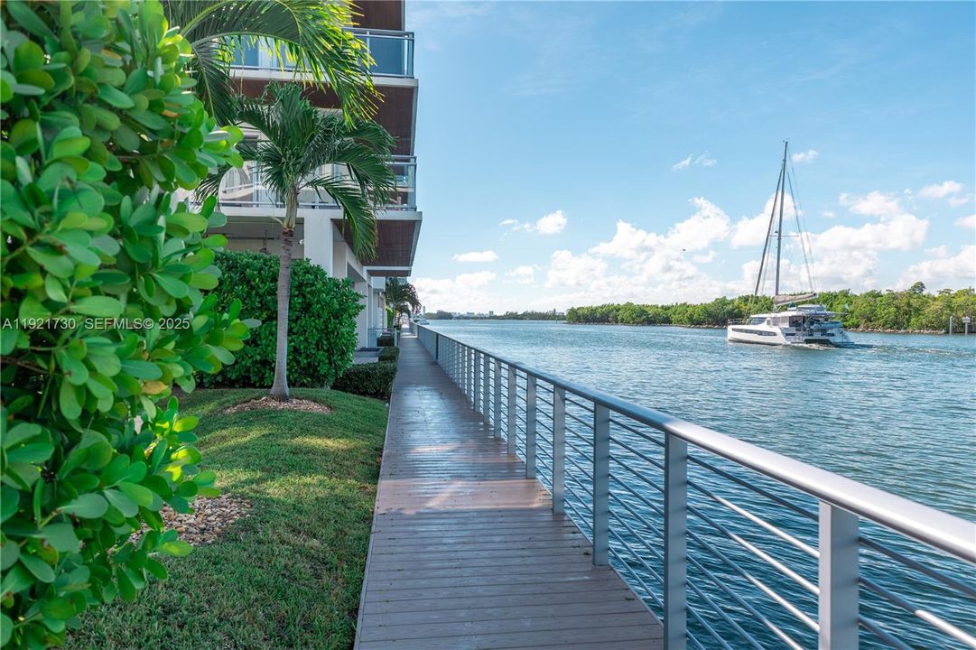 For Sale: $1,899,000 (3 beds, 3 baths, 2185 Square Feet)