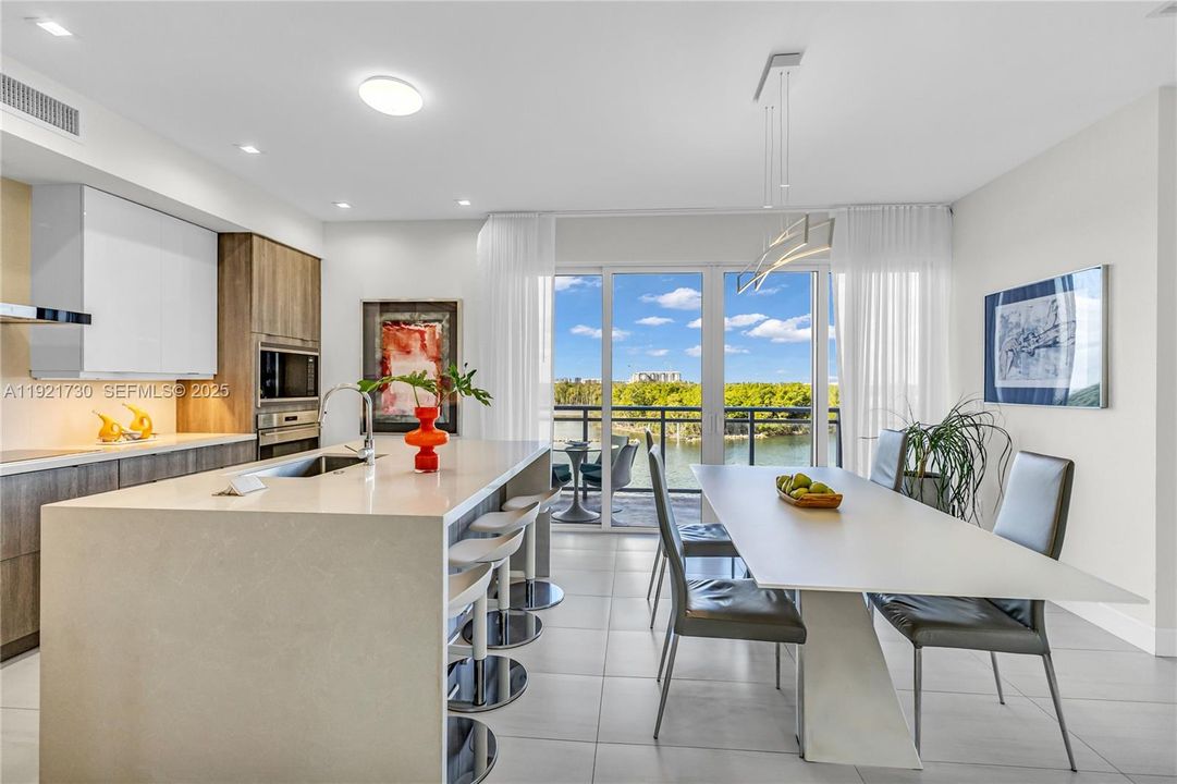 For Sale: $1,899,000 (3 beds, 3 baths, 2185 Square Feet)