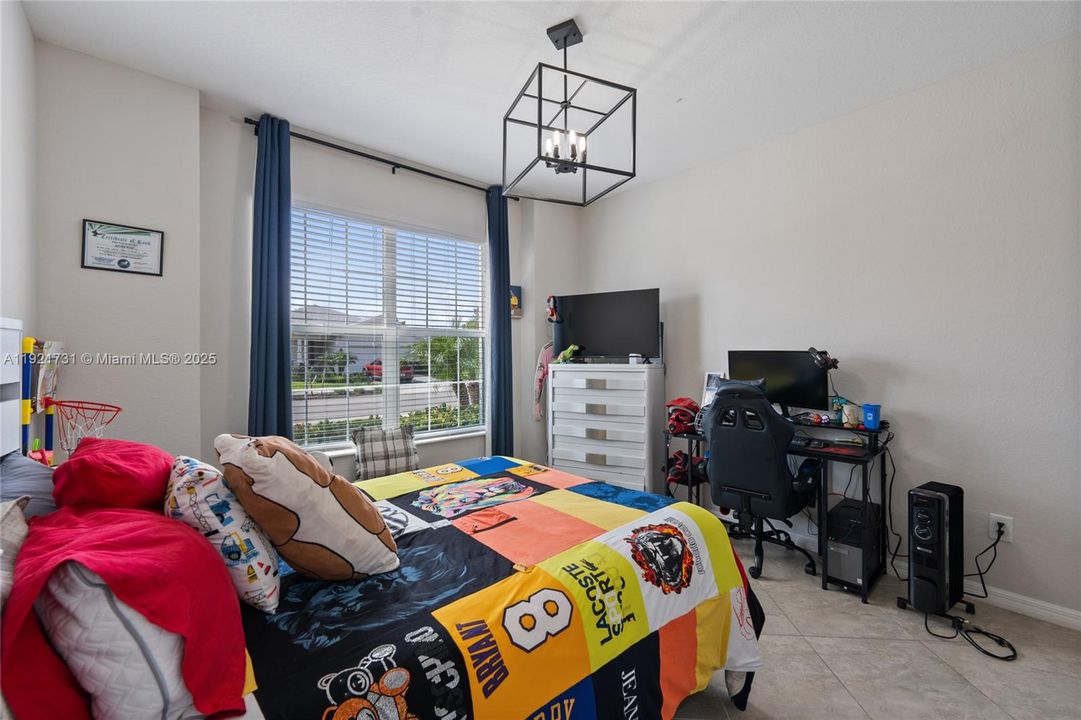 На продажу: $615,000 (3 спален, 3 ванн, 2444 Квадратных фут)