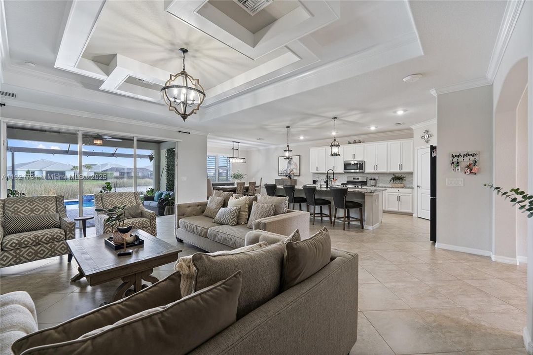 На продажу: $615,000 (3 спален, 3 ванн, 2444 Квадратных фут)