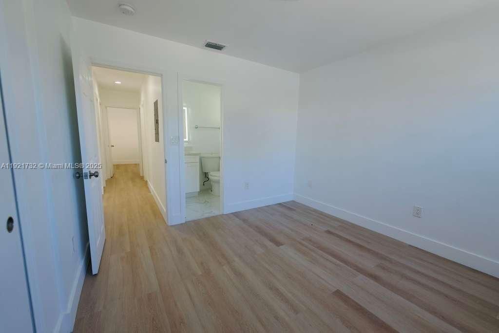 For Rent: $2,600 (2 beds, 2 baths, 900 Square Feet)